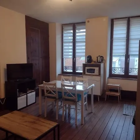 2eme Etage Proche Des Thermes Apartman