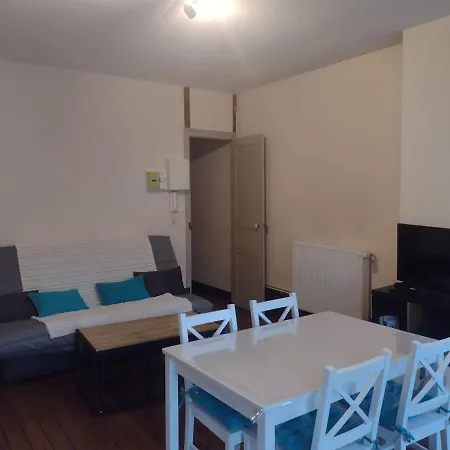 2eme Etage Proche Des Thermes Apartman *